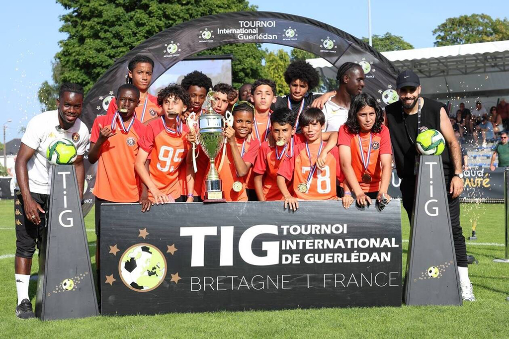 U13 garçons, la Section Élite Foot d’Argenteuil affrontait le FC Lorient. TAB 1-0 https://www.tournoi-international-guerledan.com/wp-content/uploads/2026/06/U13-garcons-la-Section-Elite-Foot-dArgenteuil-affrontait-le-FC-Lorient.-TAB-1-0.jpg